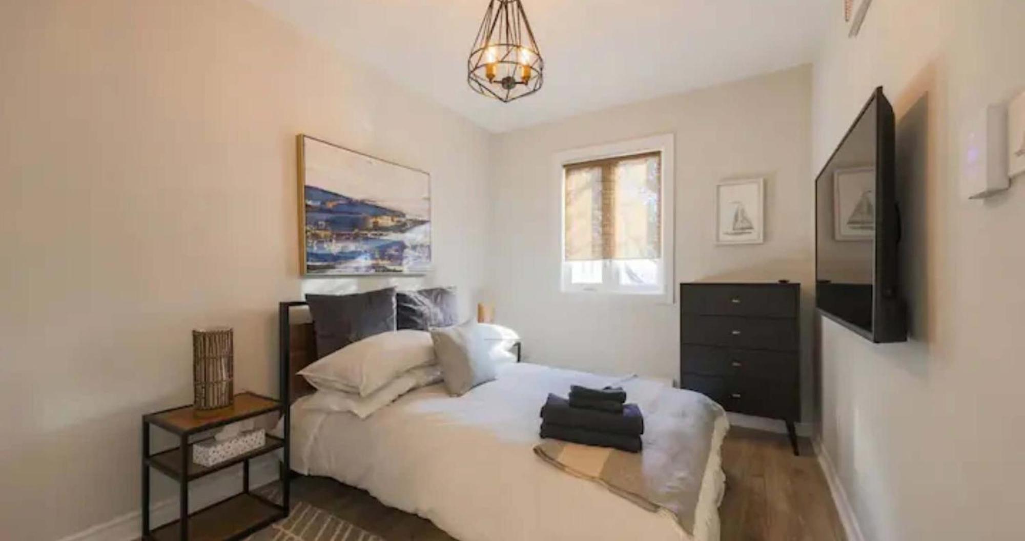 Casa Queen East - Modern 2Br Suite In Leslieville Toronto Zewnętrze zdjęcie